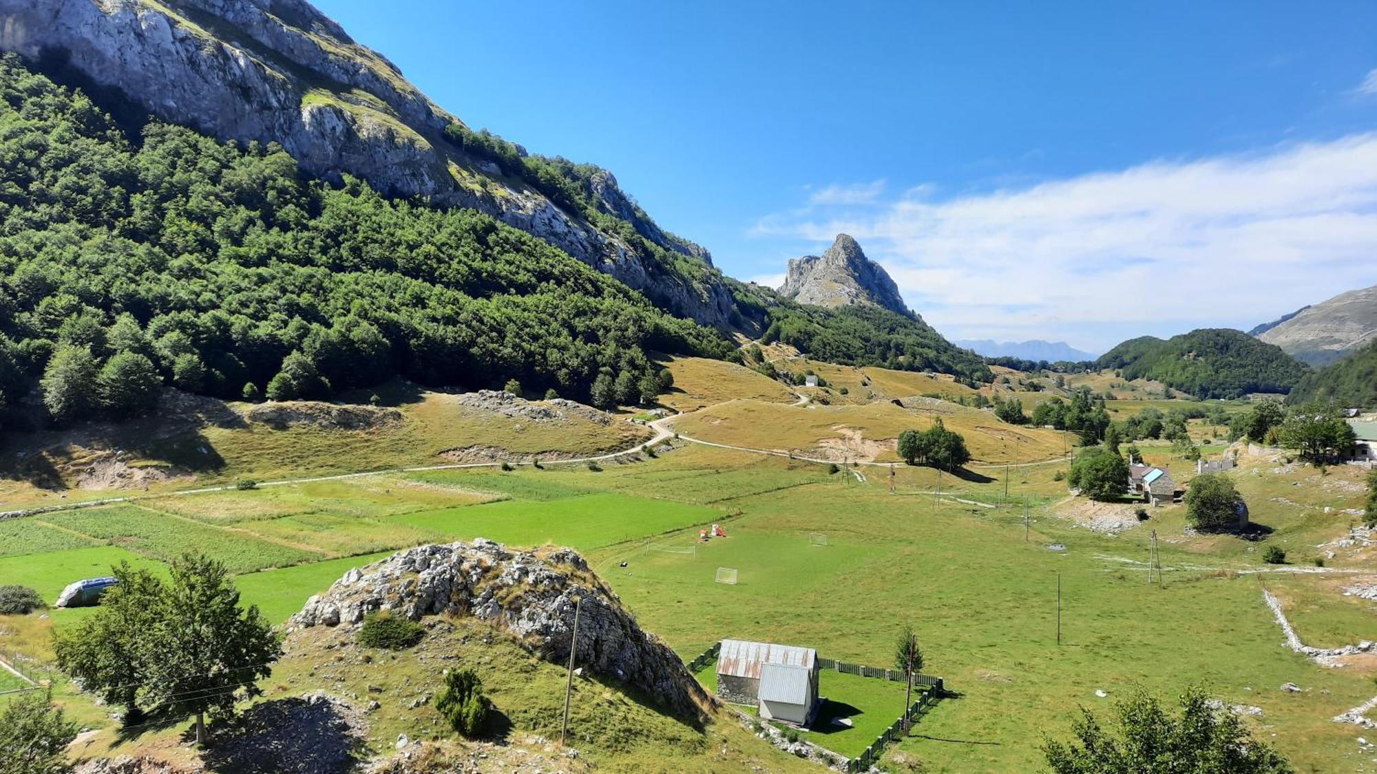 Katun Mokra & Horseback Riding Chalet